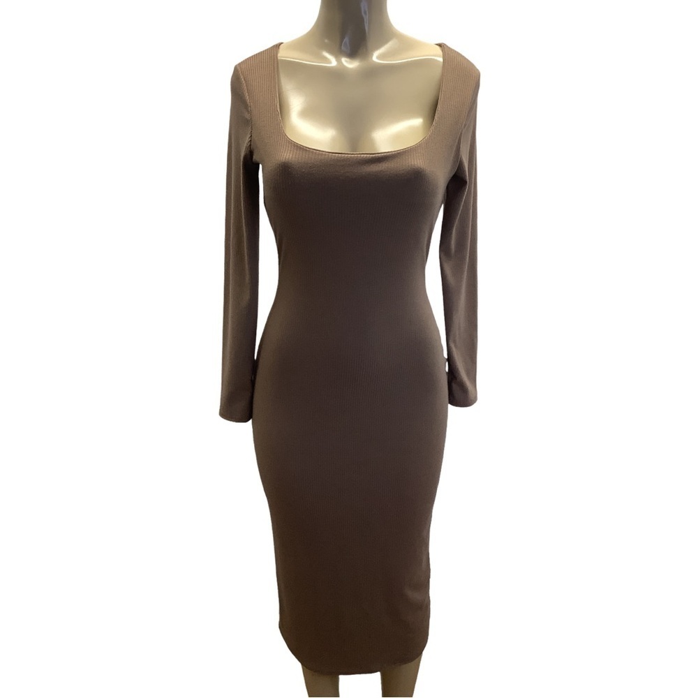 See You Monday Size Large Beige Ribbed Maxi 3/4 Dress. Preloved